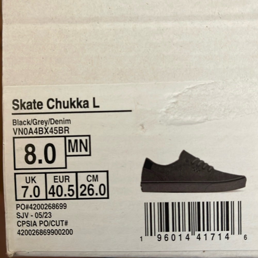 Vans WMNS Skate Chukka Low
Black/Grey/Denim
VN0A4BX45BR
Sneakers - Picture 15 of 16
